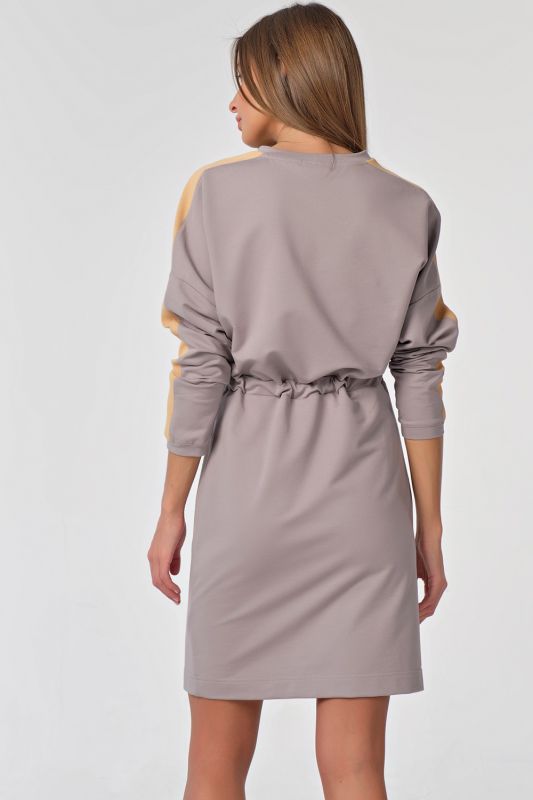 Short dress with a waist slip made of futera ash