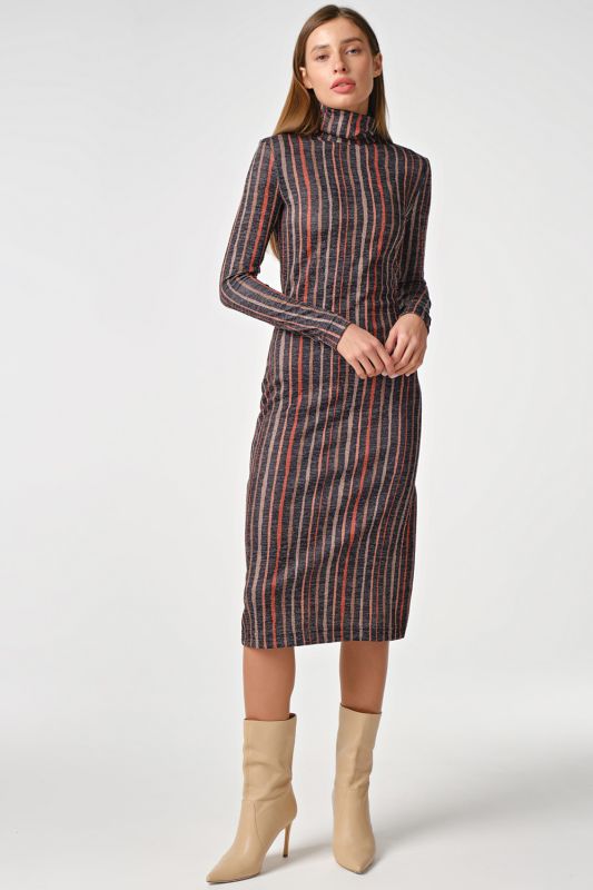 Long sleeve knitted midi dress with striped stripes on black