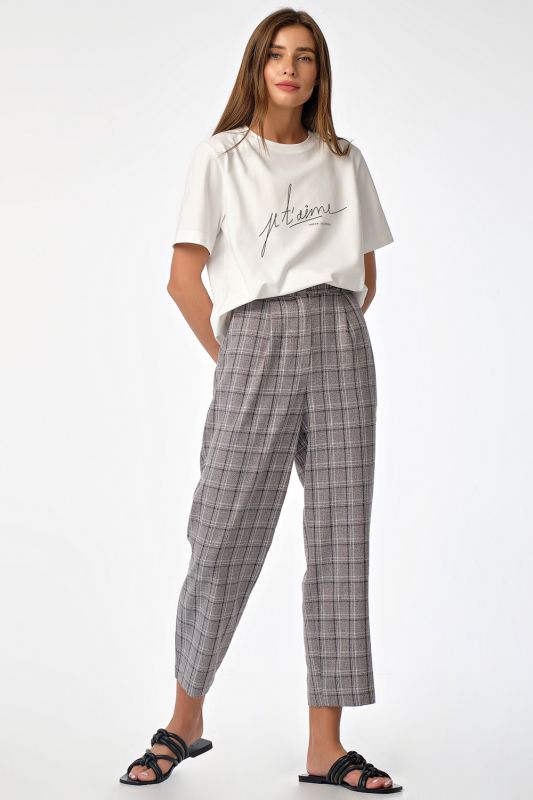 Wide pants shortened in plaid on gray