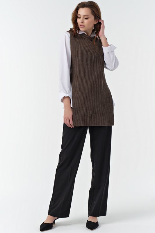 Knitted long vest with slits on sides made of cotton coffee color