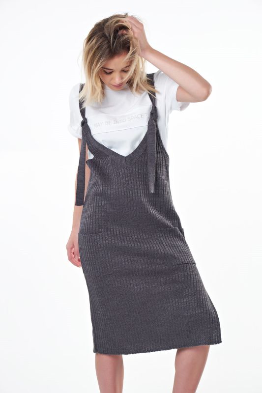 Warm knitted midi dress in gray