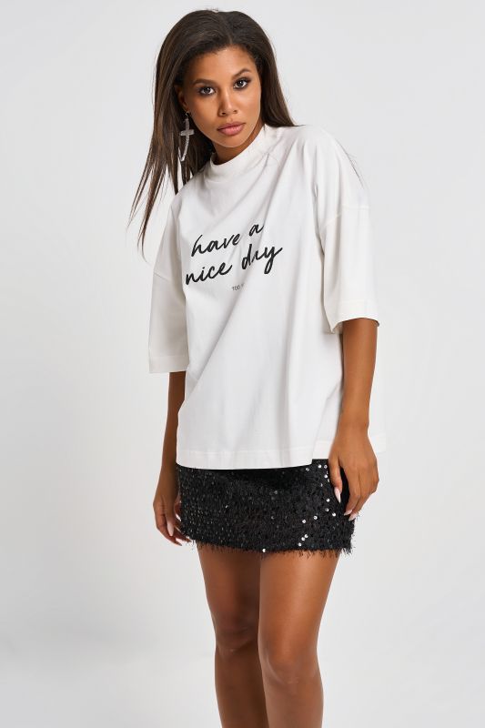 Oversize T-shirt with inscription made of milk cotton