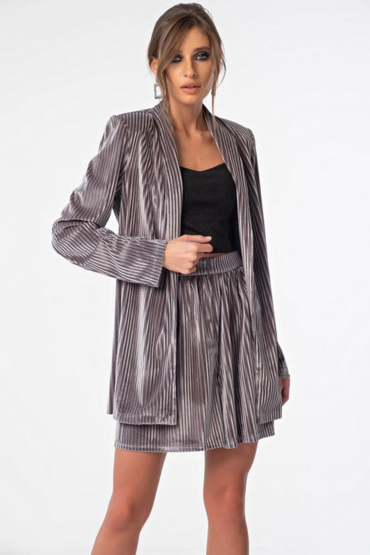 Evening velvet suit with shorts gray