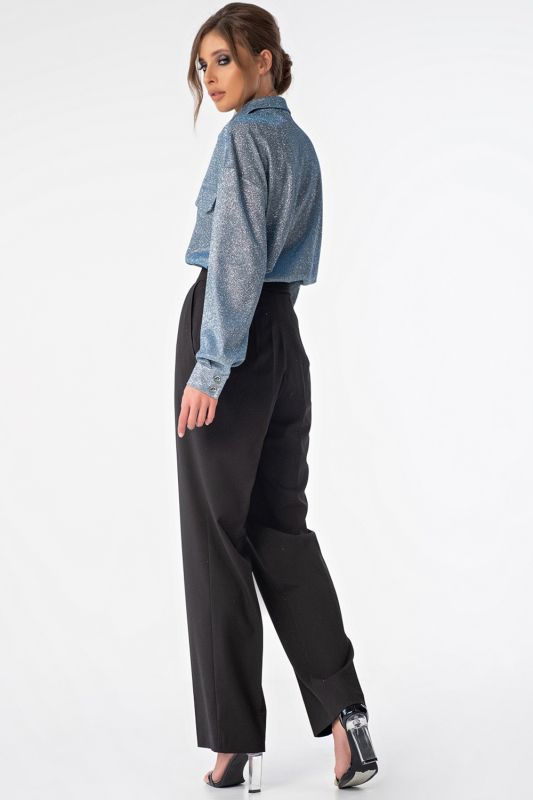 Long straight silhouette shirt with silver-blue dusting