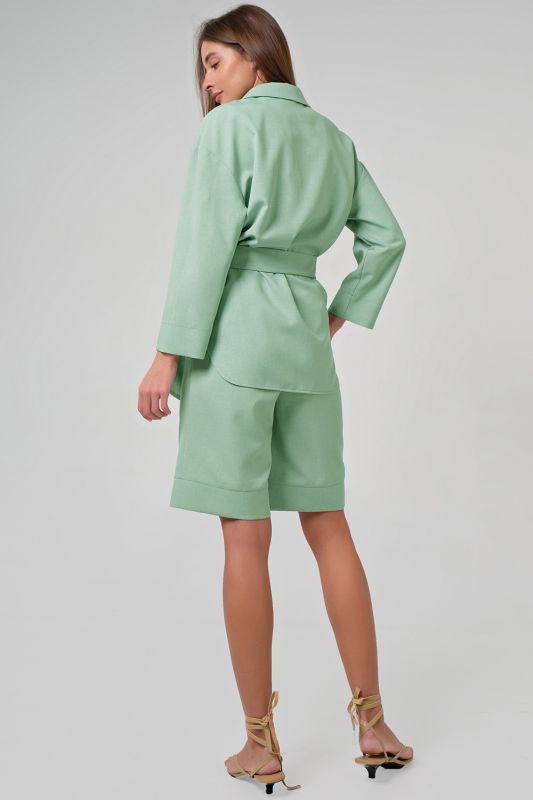 Summer over-size suit with shorts and mint shirt