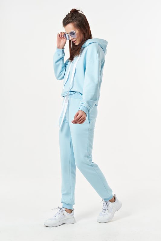 Sporty trouser suit with fouter hoodie heavenly