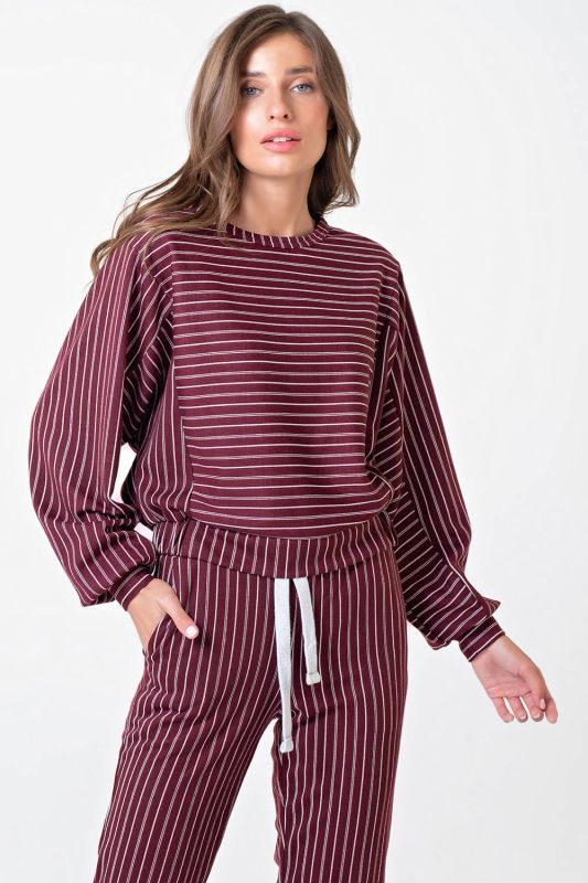 Casual suit with striped jersey pants on burgundy