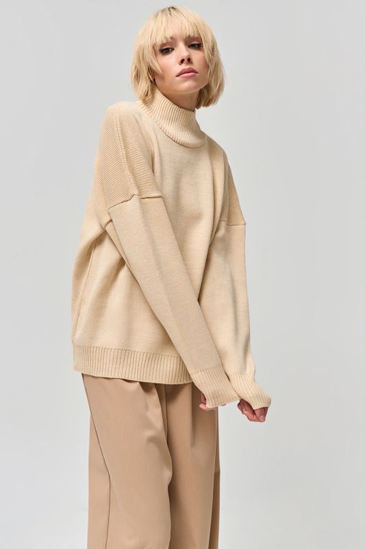 Cream-brulee melange voluminous sweater