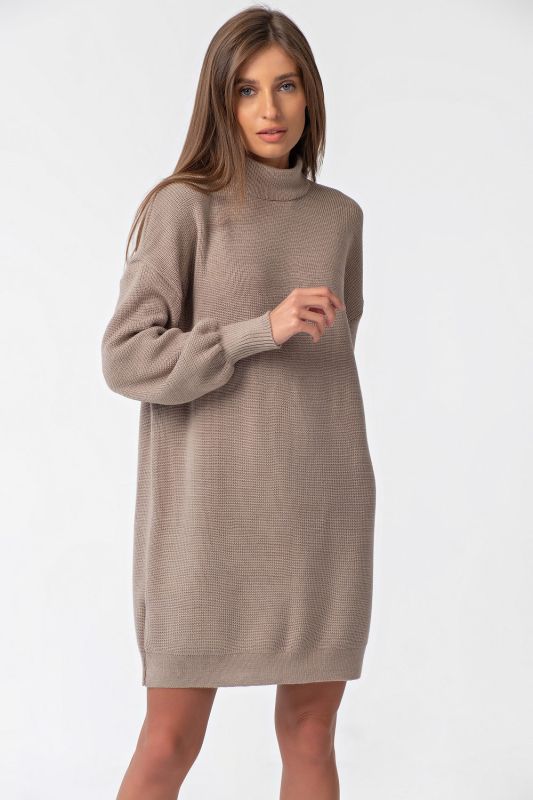 Beige loose knitted dress