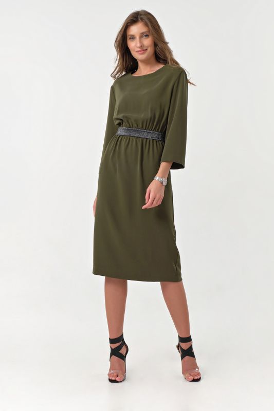 Casual fitted dress with elastic band on waist in green