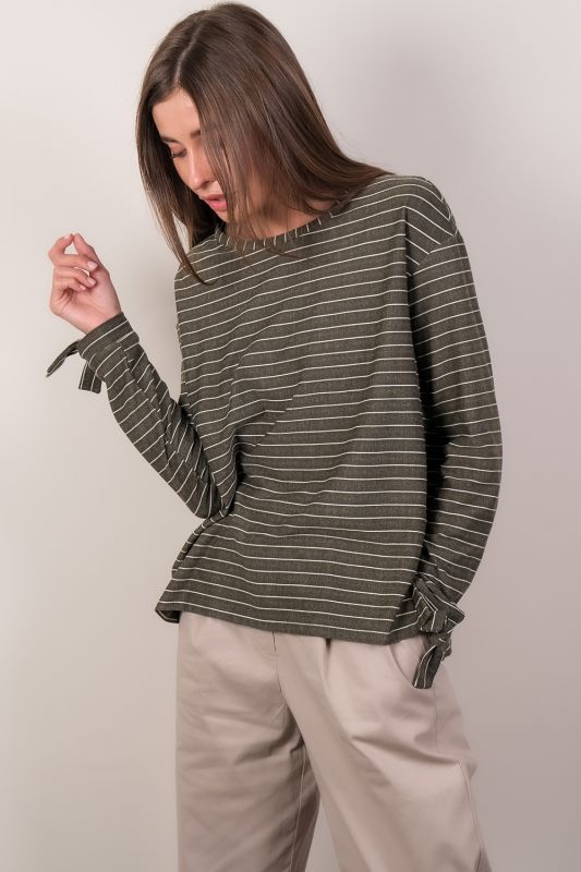 Light cotton sweater with stripes on green