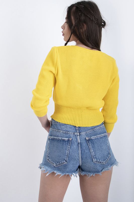 Short v-neck crochet sweater yellow