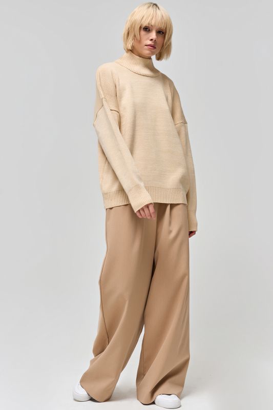 Cream-brulee melange voluminous sweater