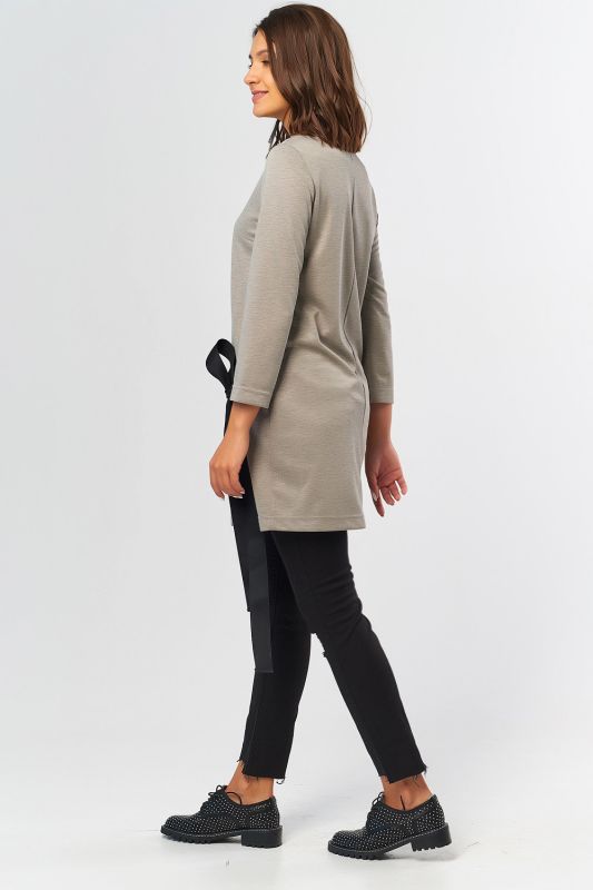 Straight knitted tunic for office gray