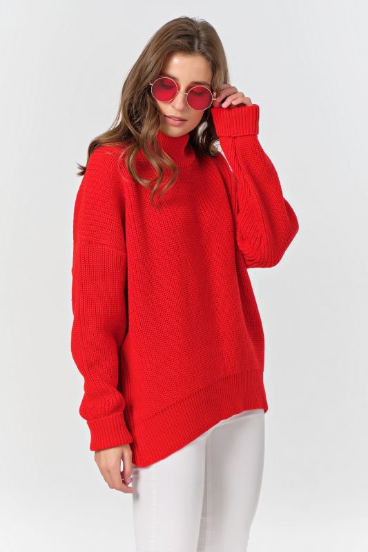 High-necked knitted over-size sweater red