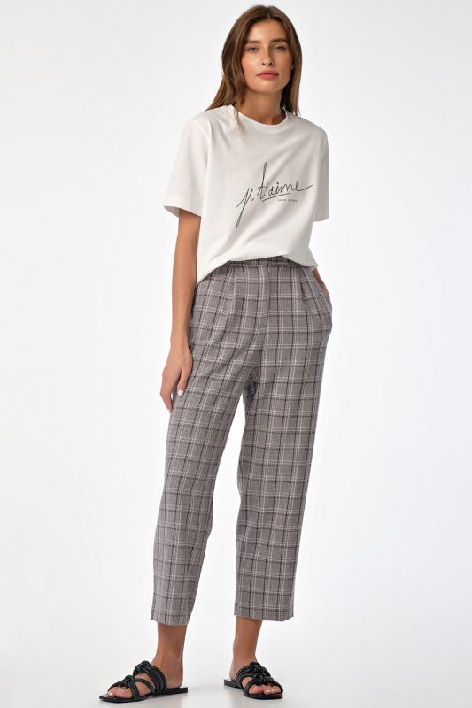 Wide pants shortened in plaid on gray