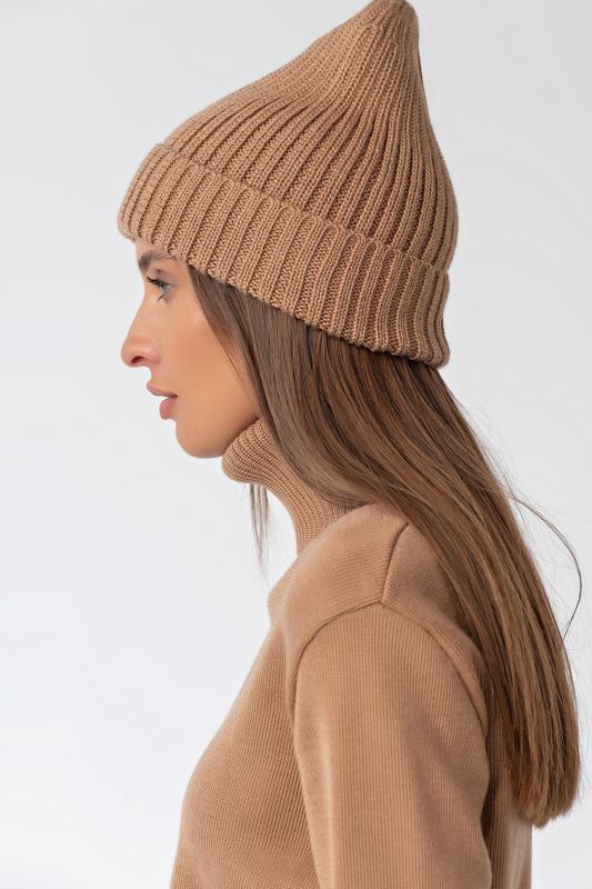 Beanie hat with lapel camel