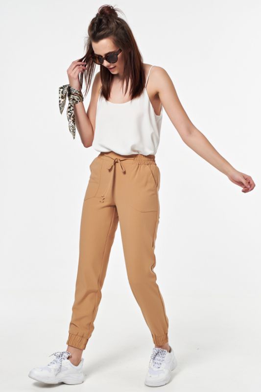 Summer sports pants with elastic band beige