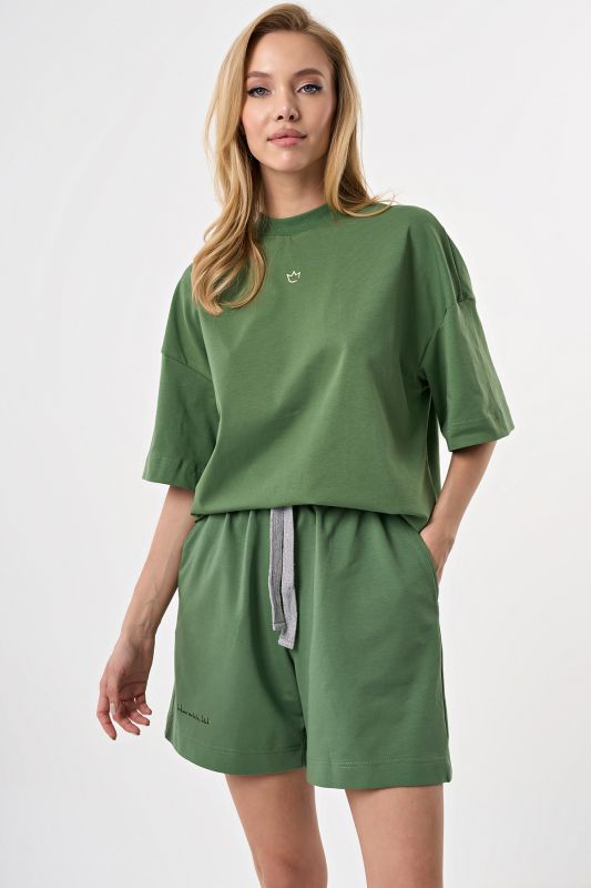 Summer sporty oversize suit with cotton shorts olive