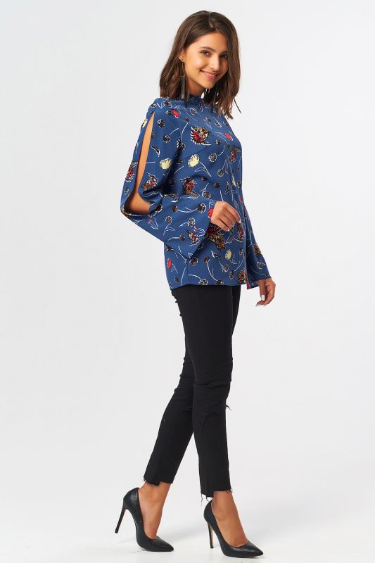 Straight blouse with wide sleeve with print on blue