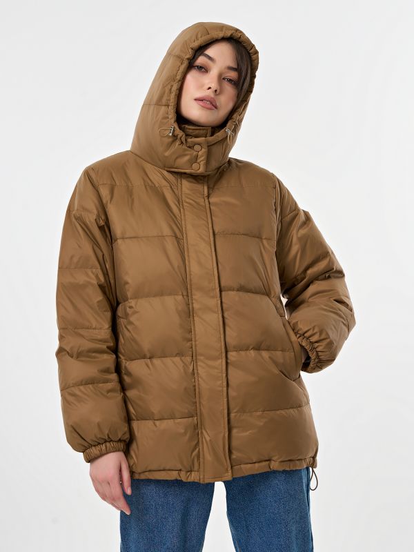 Beige straight silhouette down jacket