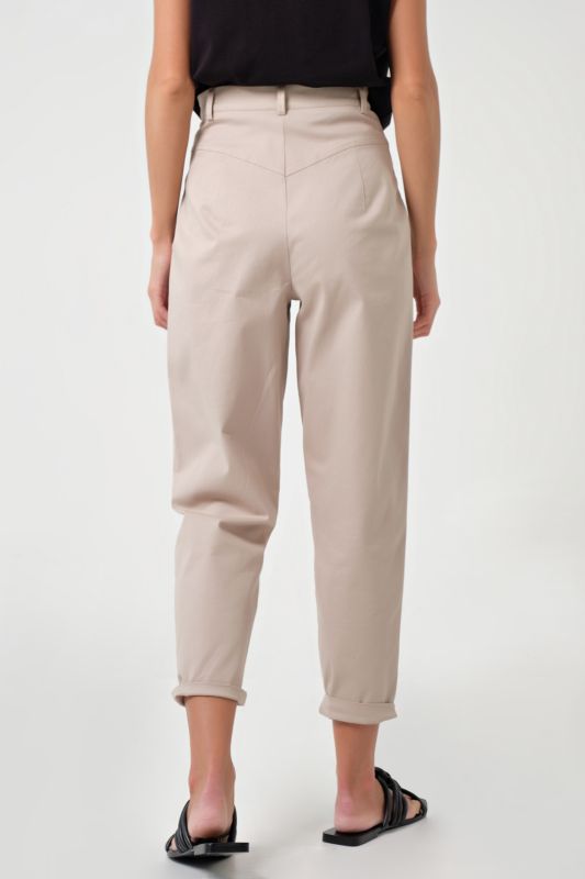 Beige cotton summer banana pants