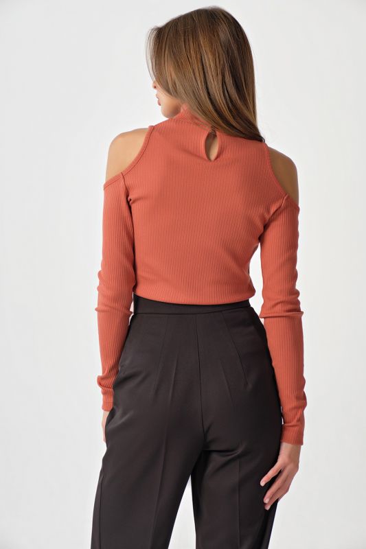 Terracotta open-shoulder knitted longsleeved sweatshirt