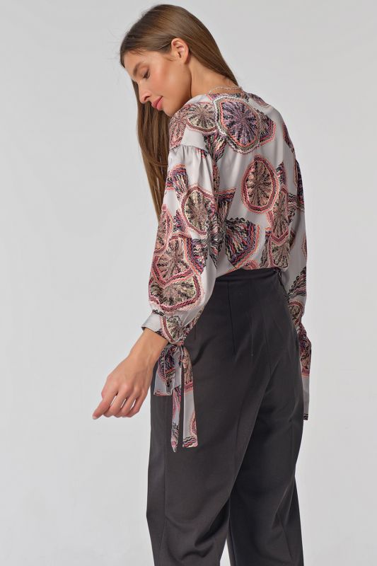 Satin loose blouse with print on beige