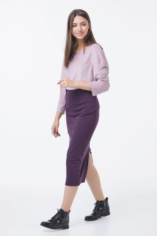 Straight knitted midi skirt with back slit purple