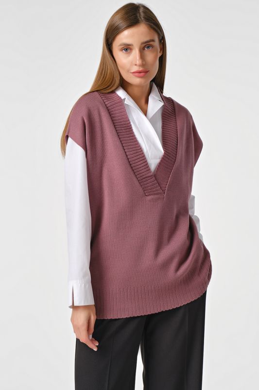 Oversize knitted vest with slits in pale lilac