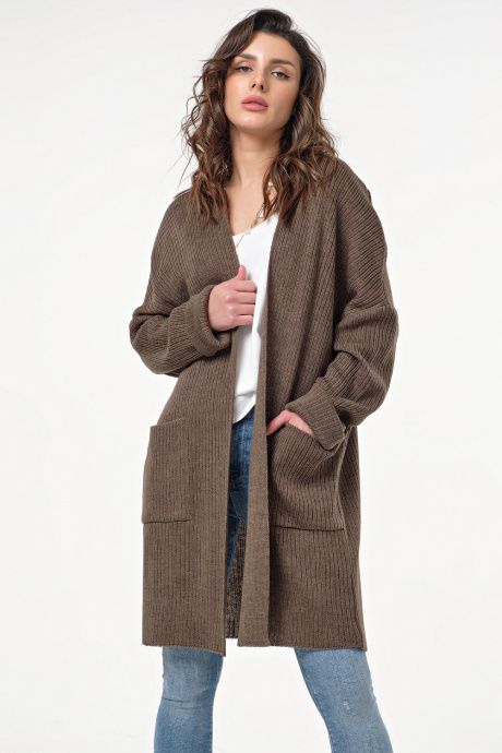 Long knitted cardigan with pockets beige