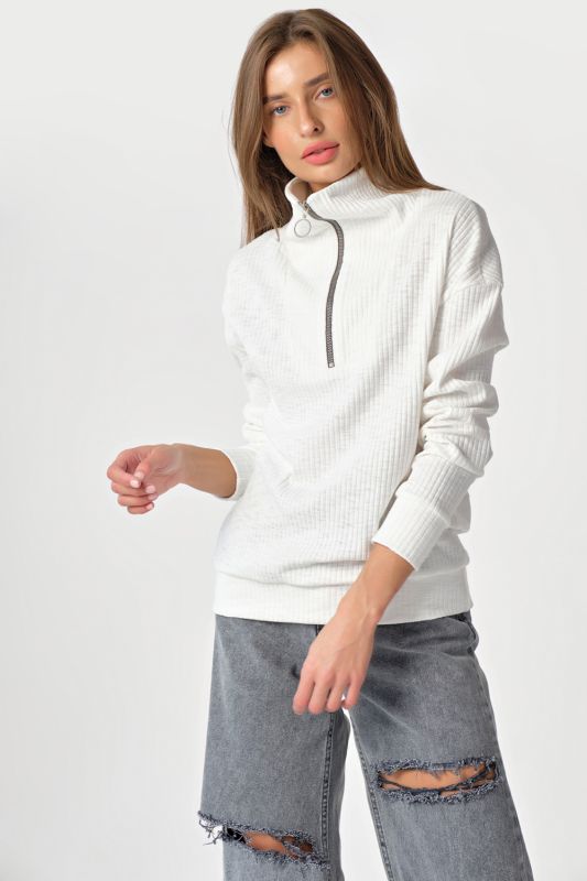 Sweater with high neck white