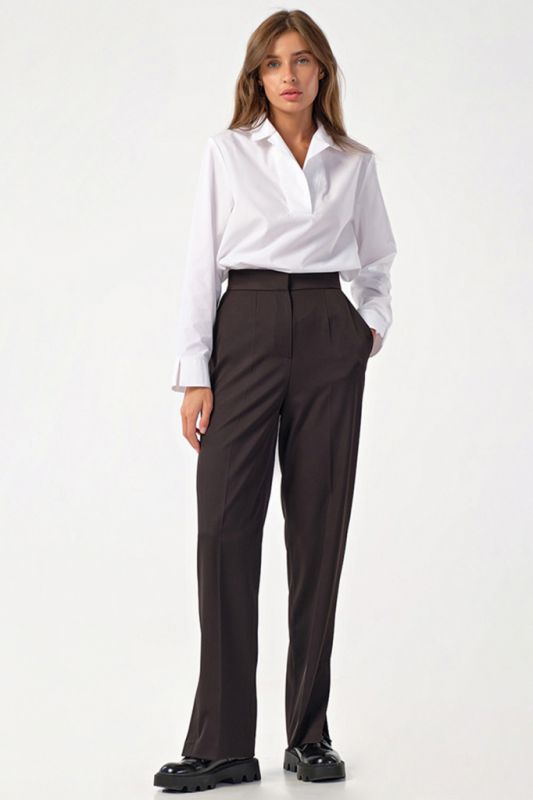 Classic straight pants with slits on the sides black