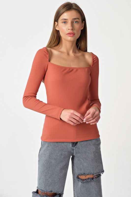 Longsleeve knit with square neckline terracotta