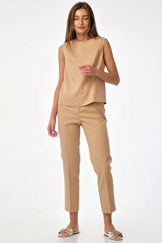 Summer pants suit with sand top