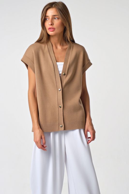 Knitted over-size vest with buttons beige