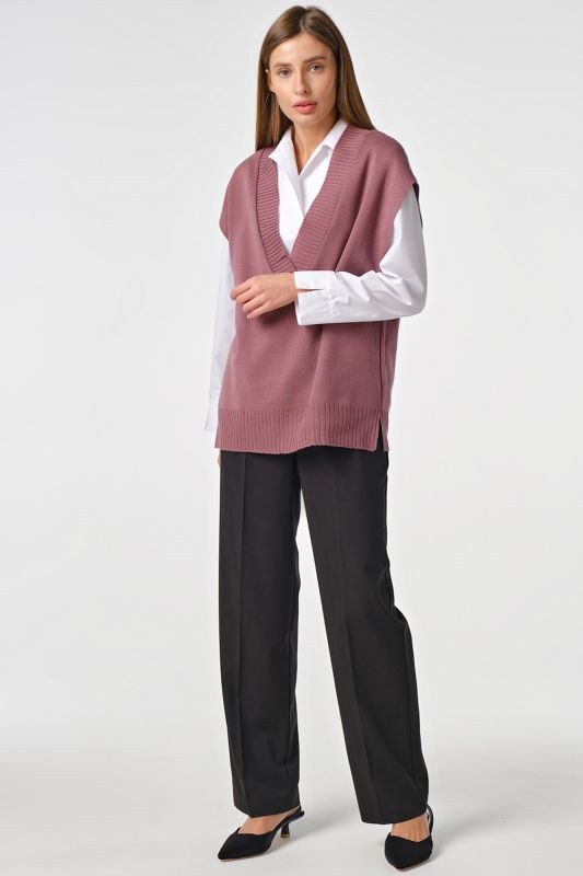 Oversize knitted vest with slits in pale lilac