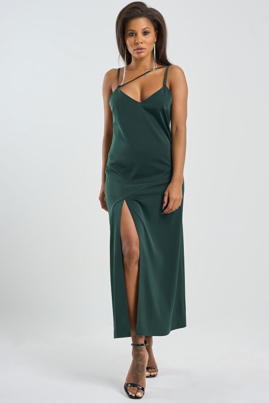 Dark green flowing fabric combination dress