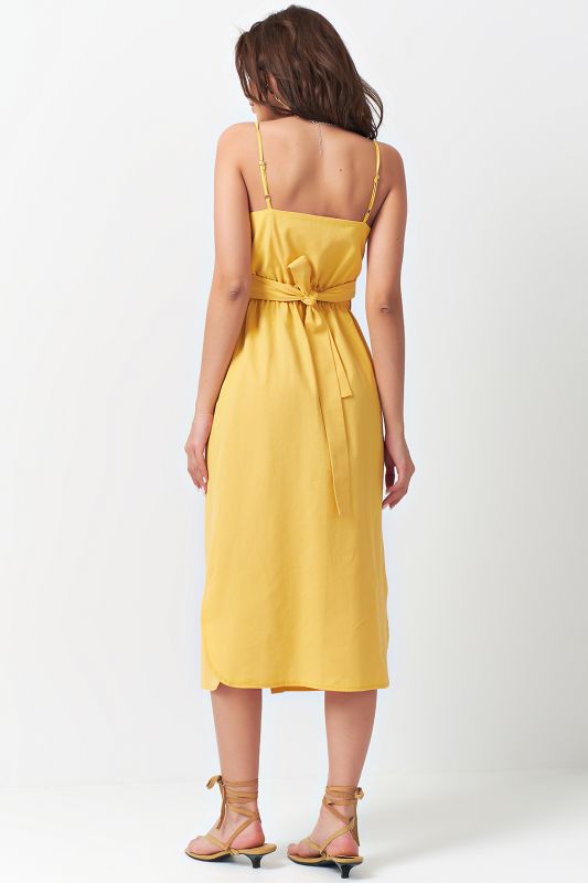 Cotton dress with cut-off waist yellow