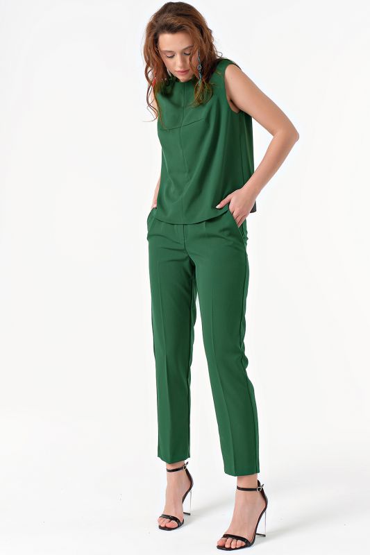 Summer trouser suit with top dark green