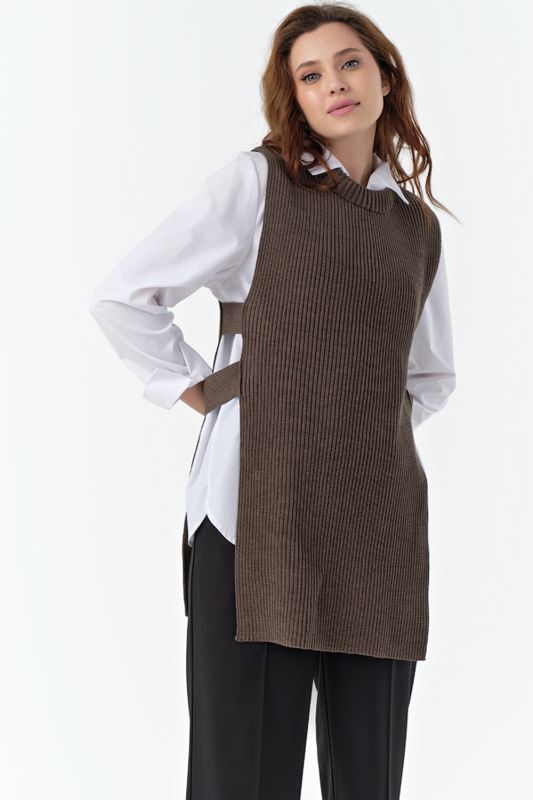 Knitted long vest with slits on sides made of cotton coffee color