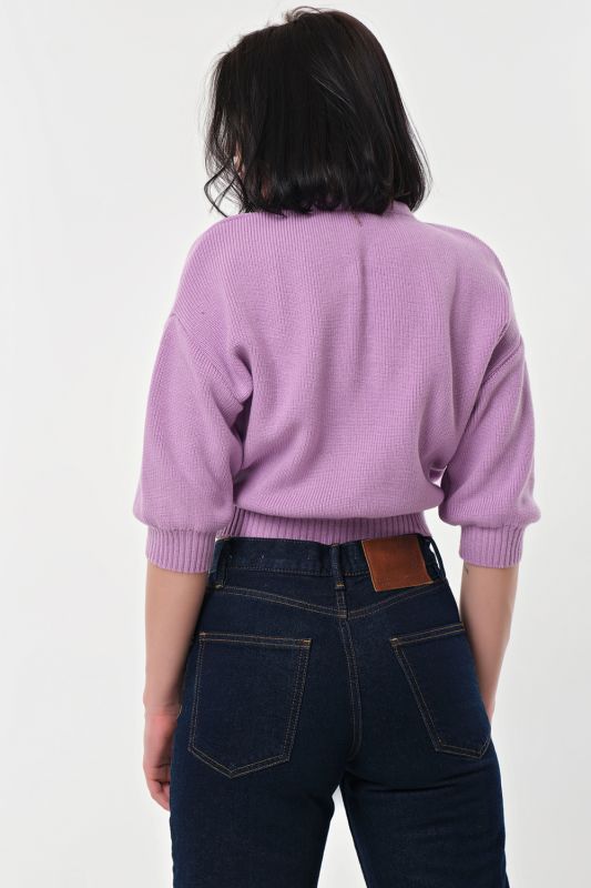 Short cotton sweater in lilac color