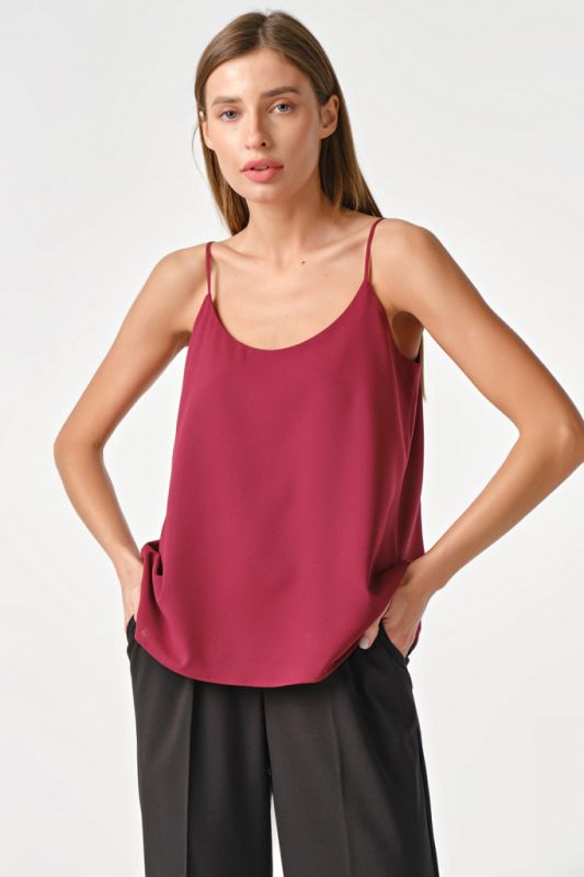 Free top with thin straps burgundy