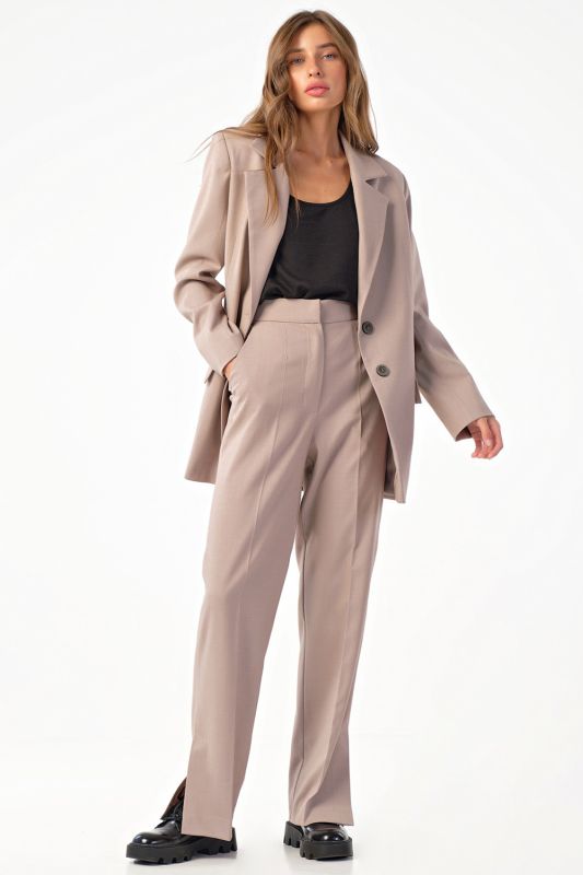 Classic trouser suit beige