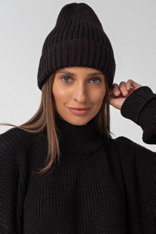 Knitted beanie hat with lapel black