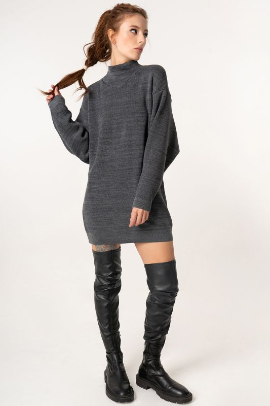 Free silhouette knit dress with double collar graphite