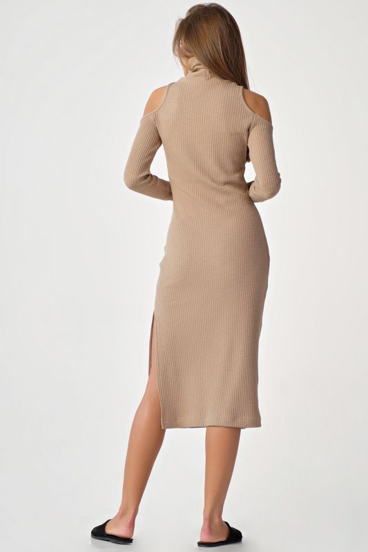 Noodle dress with open shoulders and sleeves on beige