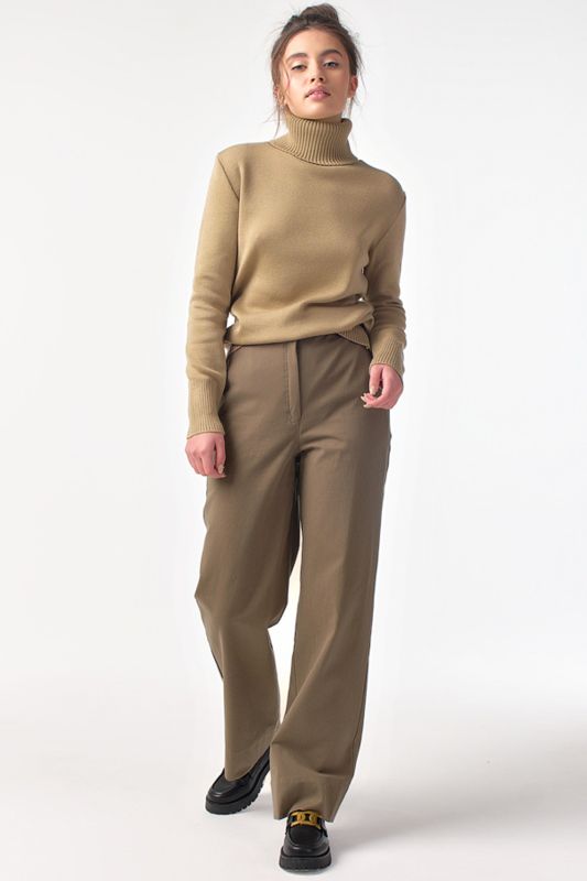 Long sleeve knitted turtleneck in latte wool