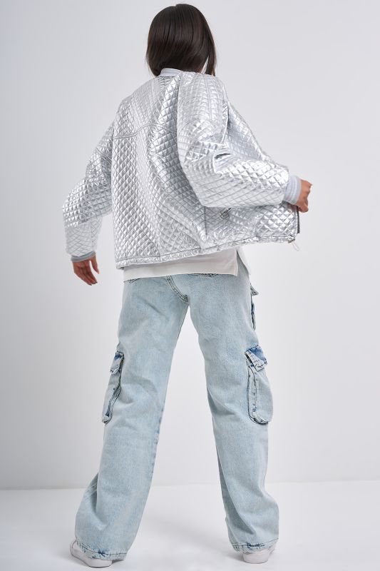 Short bomber made of quilted jacket fabric silver