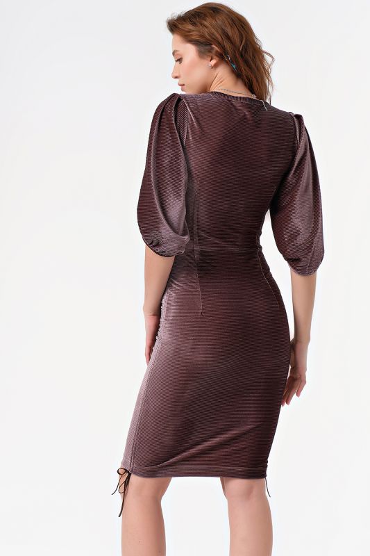 Short velvet evening dress with cappuccino side gathers